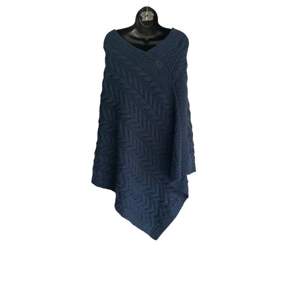 Kilronan Knitwear Poncho Sweater Womens M/L Navy Merino Wool Fisherman Ireland‎ - Picture 2 of 6